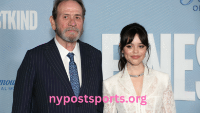Tommy Lee Jones and Jenna Ortega